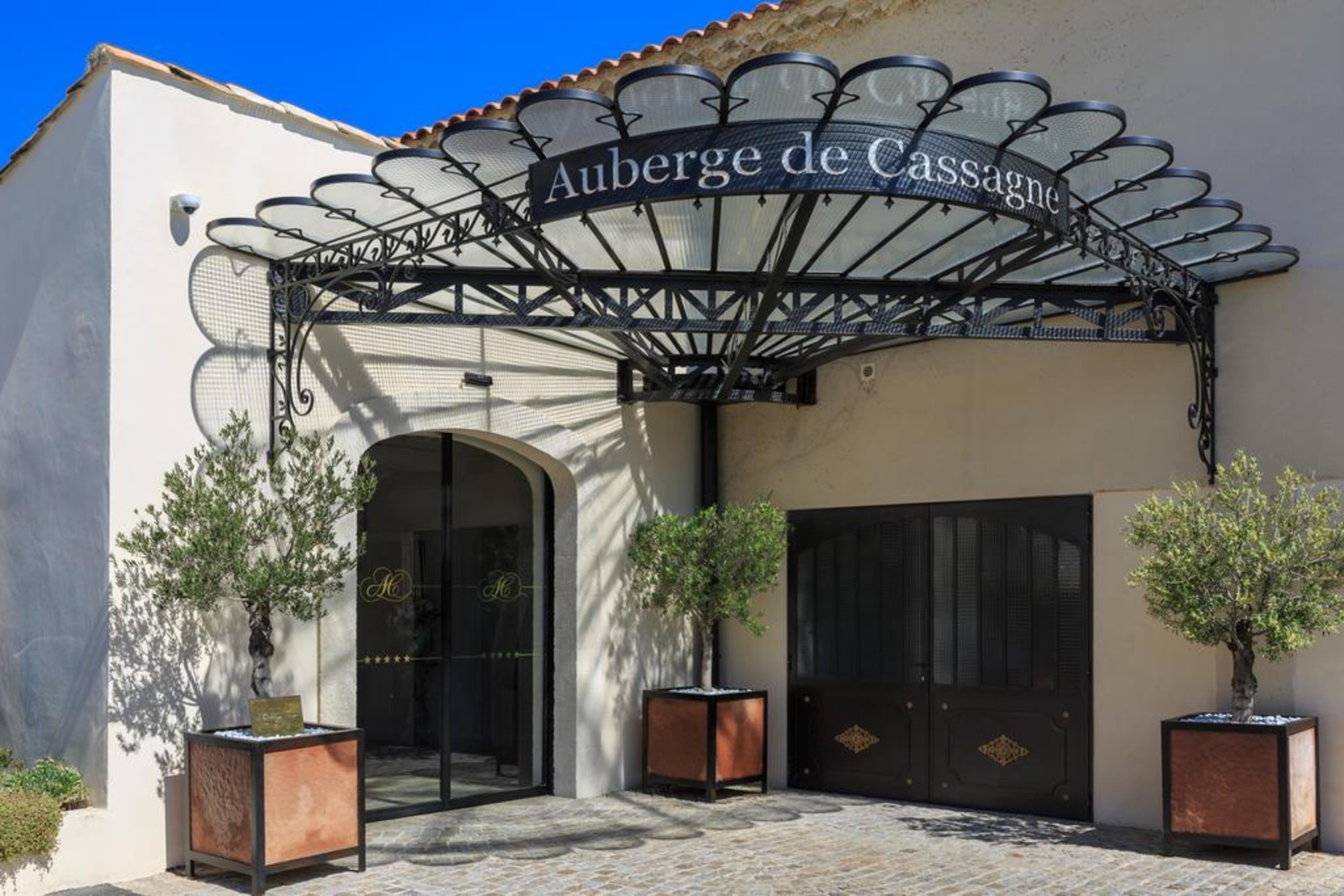 Auberge De Cassagne & Spa Le Pontet  Exteriér fotografie